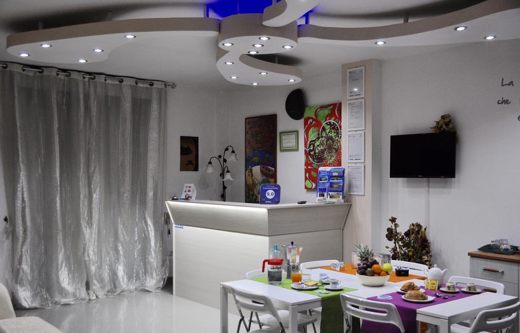 Lo Specchio Del Salento Bed and Breakfast Lecce Exteriör bild